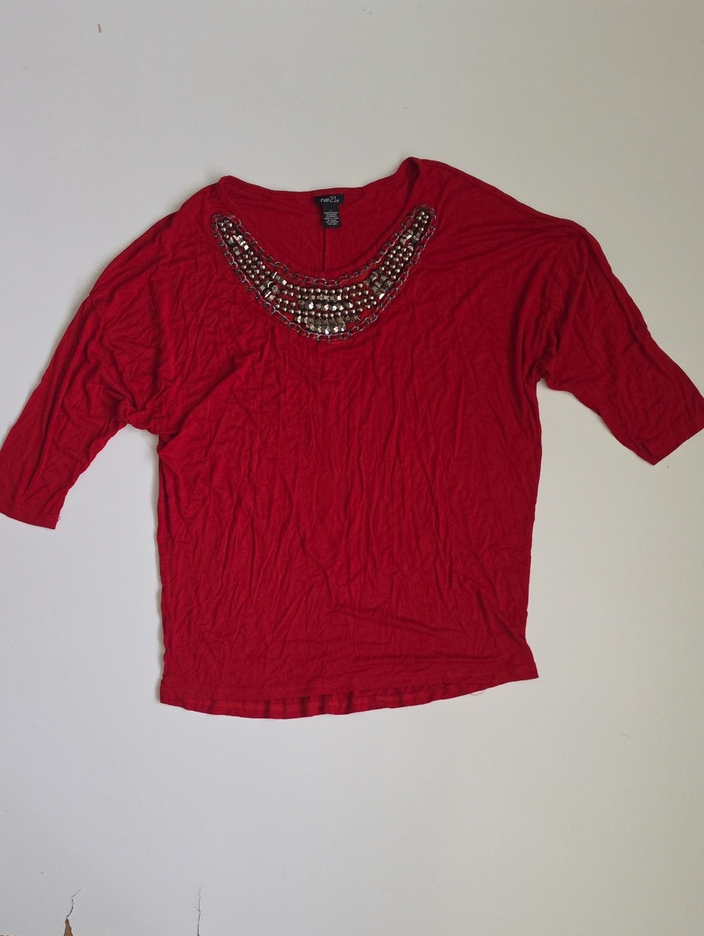 Rue21 Red Short Sleeve Scoop Neck Top with Sequin Bib